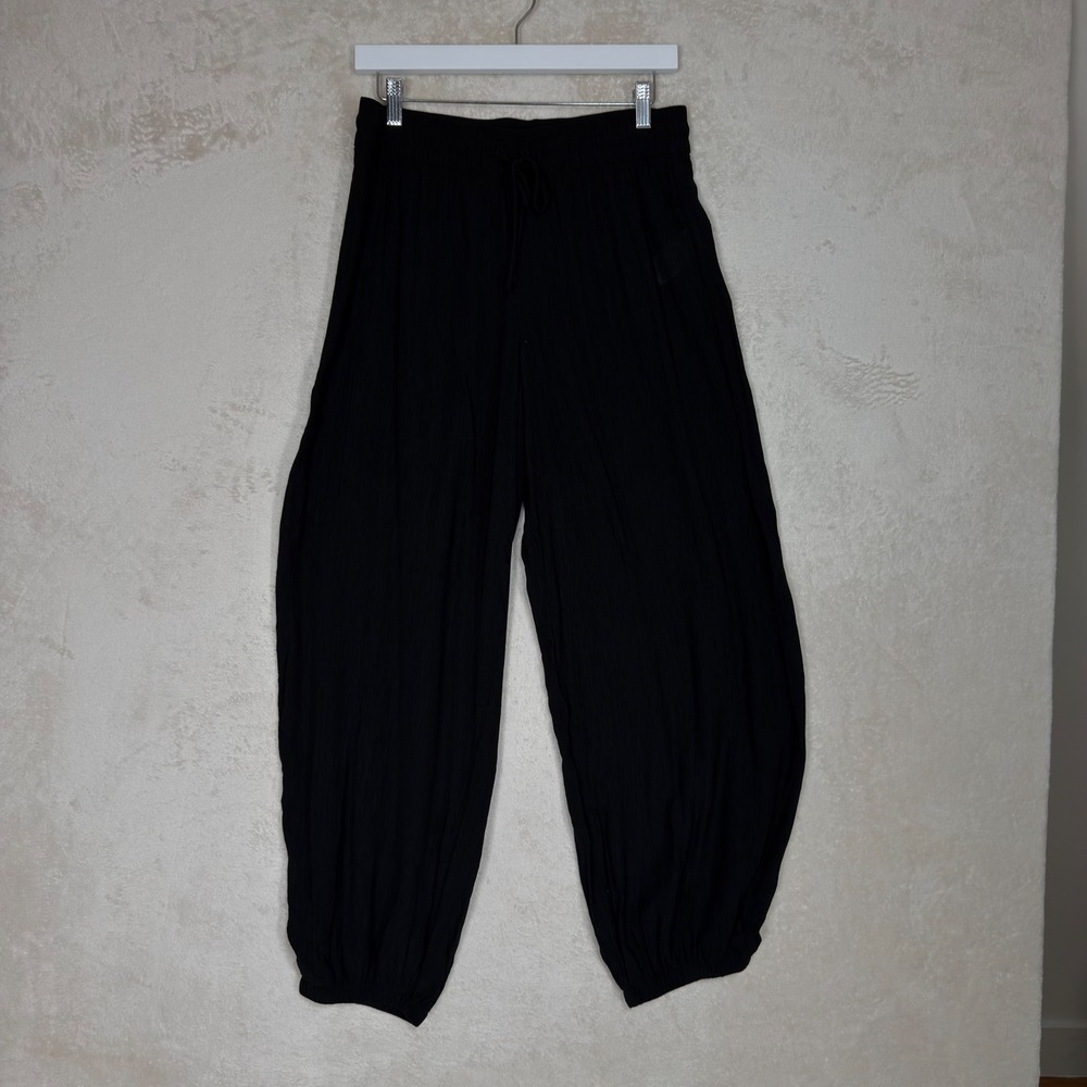 Old Navy Black High-Rise Balloon Pants Comfort Waistband Scandi Copenhagen Sheer